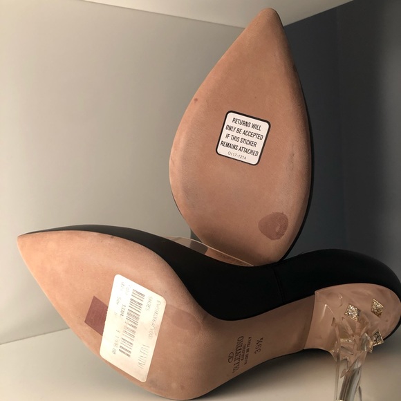 Authentic Valentino Pumps - Picture 9 of 10